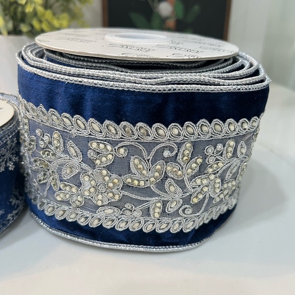 Blue holiday Palace/ribbli  White/Silver/navy Coordinating Ribbon Snowflake - Picture 2 of 9